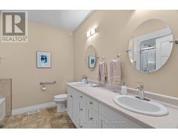 32 THIMBLEWEED DRIVE - 15