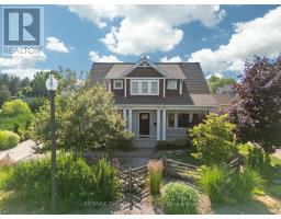 32 THIMBLEWEED DRIVE - 2