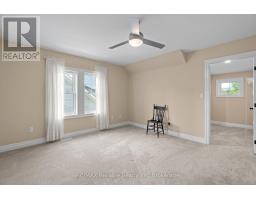 32 THIMBLEWEED DRIVE - 23