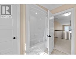 32 THIMBLEWEED DRIVE - 26