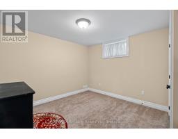32 THIMBLEWEED DRIVE - 29