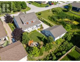 32 THIMBLEWEED DRIVE - 39