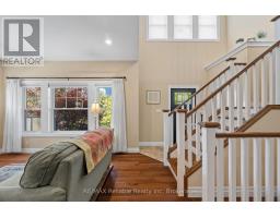 32 THIMBLEWEED DRIVE - 4