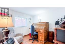 110 ONTARIO STREET N - 27