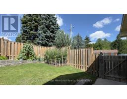 110 ONTARIO STREET N - 34
