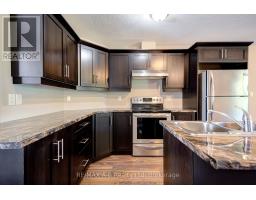 12 - 148 BORDEN STREET - 23