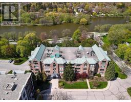 206 - 30 FRONT STREET - 4