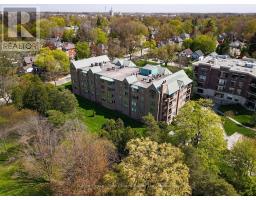 206 - 30 FRONT STREET - 5