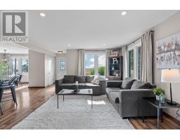 8 LONDON ROAD - 16