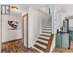 8 LONDON ROAD - 18