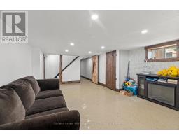 8 LONDON ROAD - 33