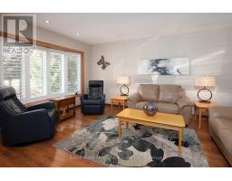 60 BELL COURT - 7