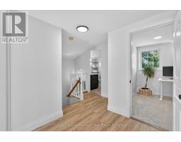 118 1/2 WELLINGTON STREET - 19