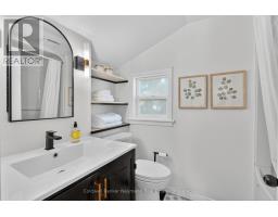 118 1/2 WELLINGTON STREET - 21