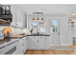 118 1/2 WELLINGTON STREET - 8