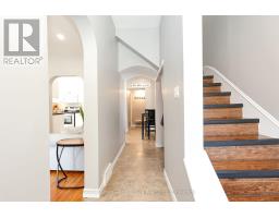 64 DUFFERIN STREET - 27