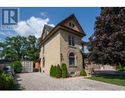 209 ELGIN STREET W - 2
