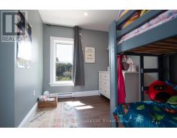 209 ELGIN STREET W - 42