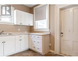 139 WELLINGTON STREET - 15