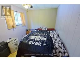 7 FIRST AVE - 75049 HENSALL ROAD - 11