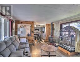 7 FIRST AVE - 75049 HENSALL ROAD - 6