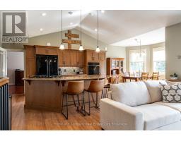 6055 FISCHER ROAD - 8