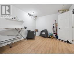 10 - 2 WORTON AVENUE - 32