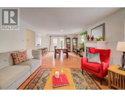 34 EAGLE DRIVE - 18