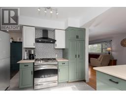 177 TORONTO STREET - 14