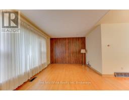 155 ELGIN CRESCENT - 14