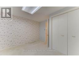 155 ELGIN CRESCENT - 23