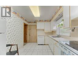 155 ELGIN CRESCENT - 9