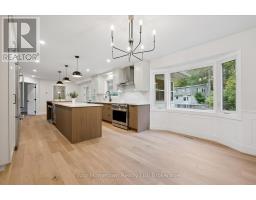 111 THORNDALE PLACE - 10