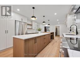 111 THORNDALE PLACE - 12