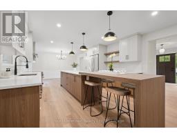 111 THORNDALE PLACE - 14