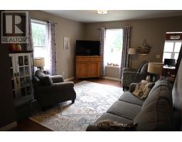 185 WINSTANLEY STREET - 14