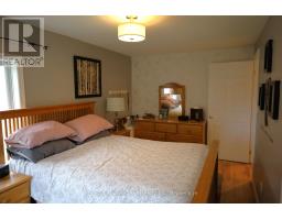 185 WINSTANLEY STREET - 21