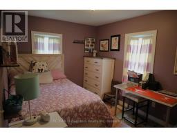 185 WINSTANLEY STREET - 22