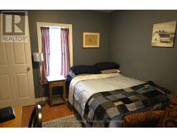 185 WINSTANLEY STREET - 26