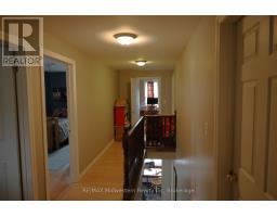 185 WINSTANLEY STREET - 27