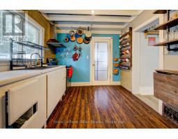 104 TRINITY STREET - 14