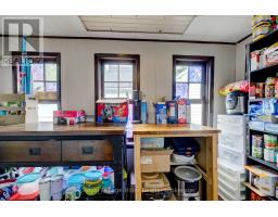 104 TRINITY STREET - 16