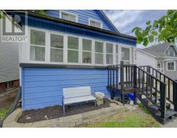 104 TRINITY STREET - 2