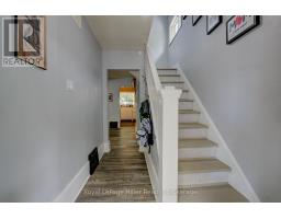 104 TRINITY STREET - 5