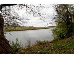 276 EMILY STREET N - 11