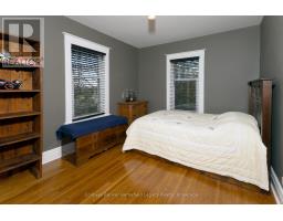 276 EMILY STREET N - 26