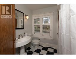 276 EMILY STREET N - 28