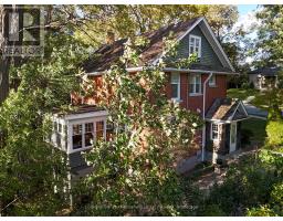 276 EMILY STREET N - 5