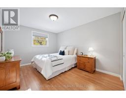 41 SHOEMAKER CRESCENT - 14