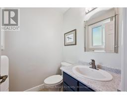 41 SHOEMAKER CRESCENT - 17